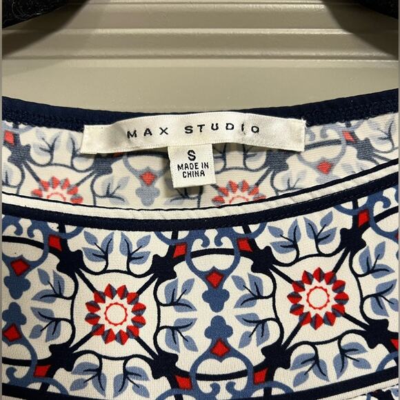 Max Studio Blue and Red Patterned Dress Like New - Picture 2 of 6